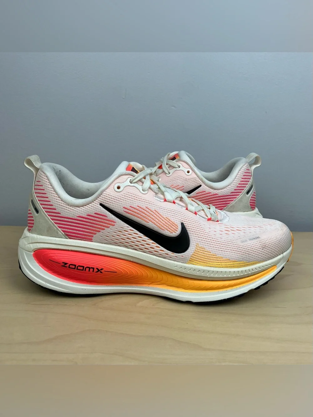 Nike Women’s Size 7.0 Air ZoomX Vomero 18 Sail Orange Athletic Running Shoes